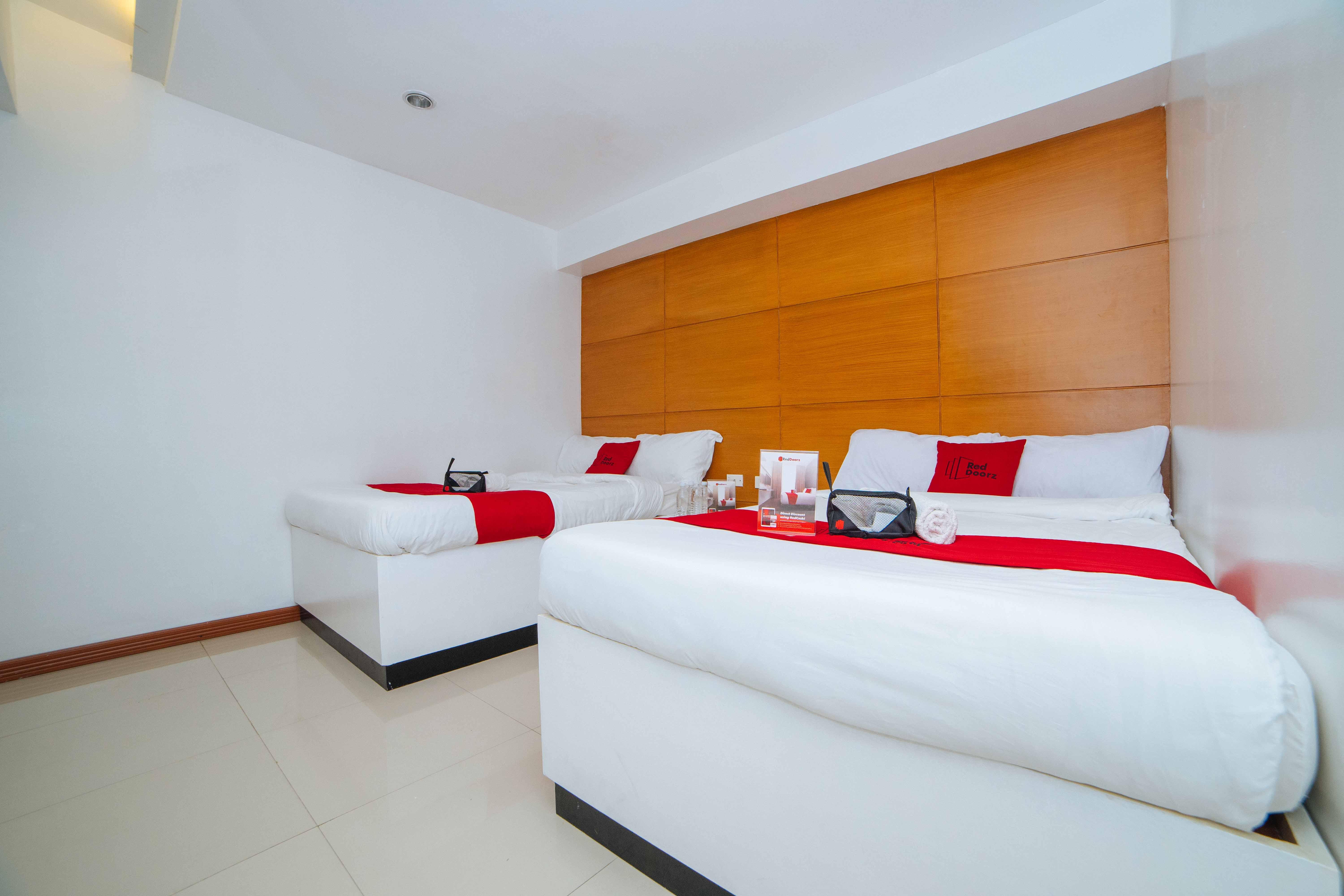 Reddoorz Near Bambang Station Hotel Manila Ngoại thất bức ảnh