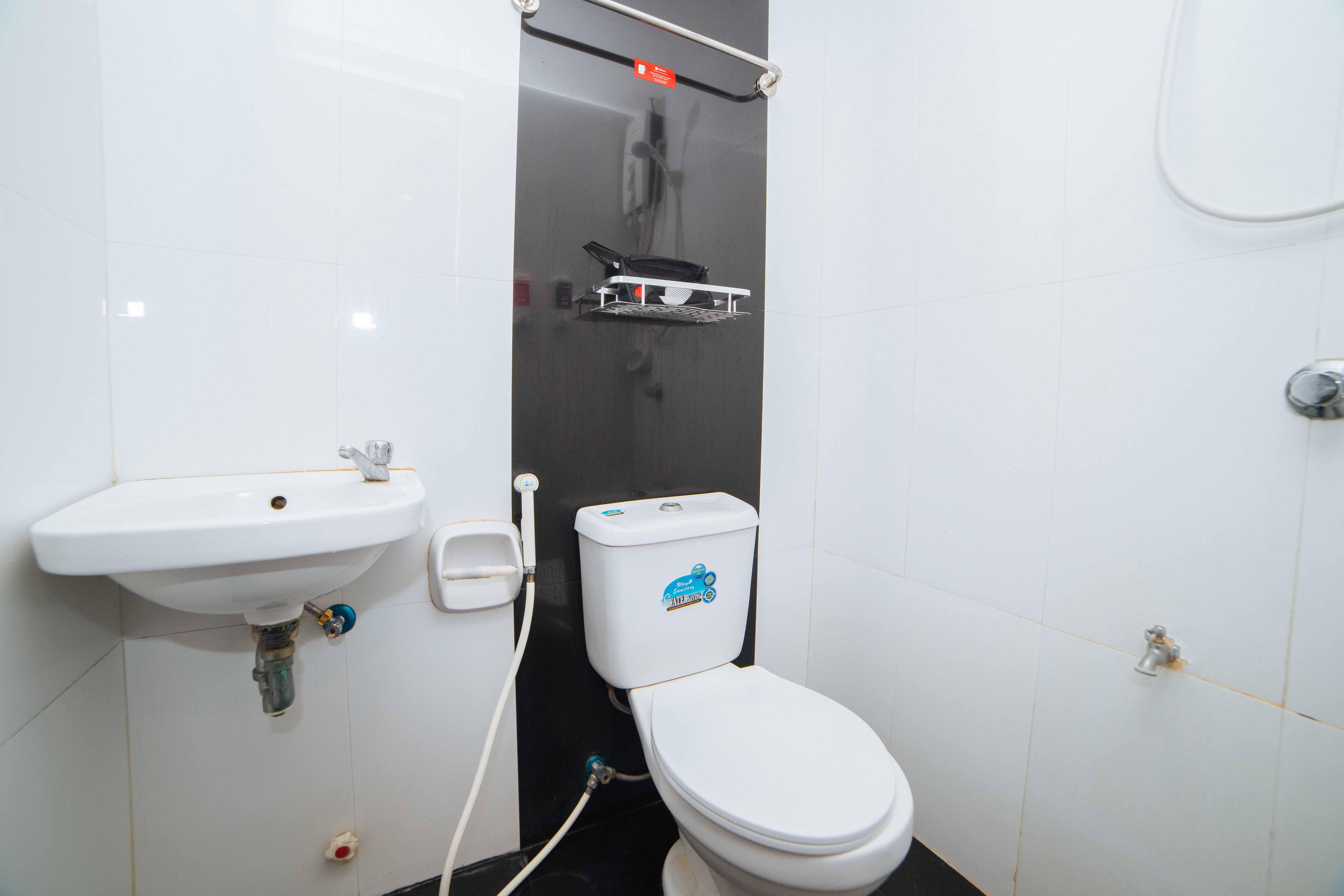 Reddoorz Near Bambang Station Hotel Manila Ngoại thất bức ảnh