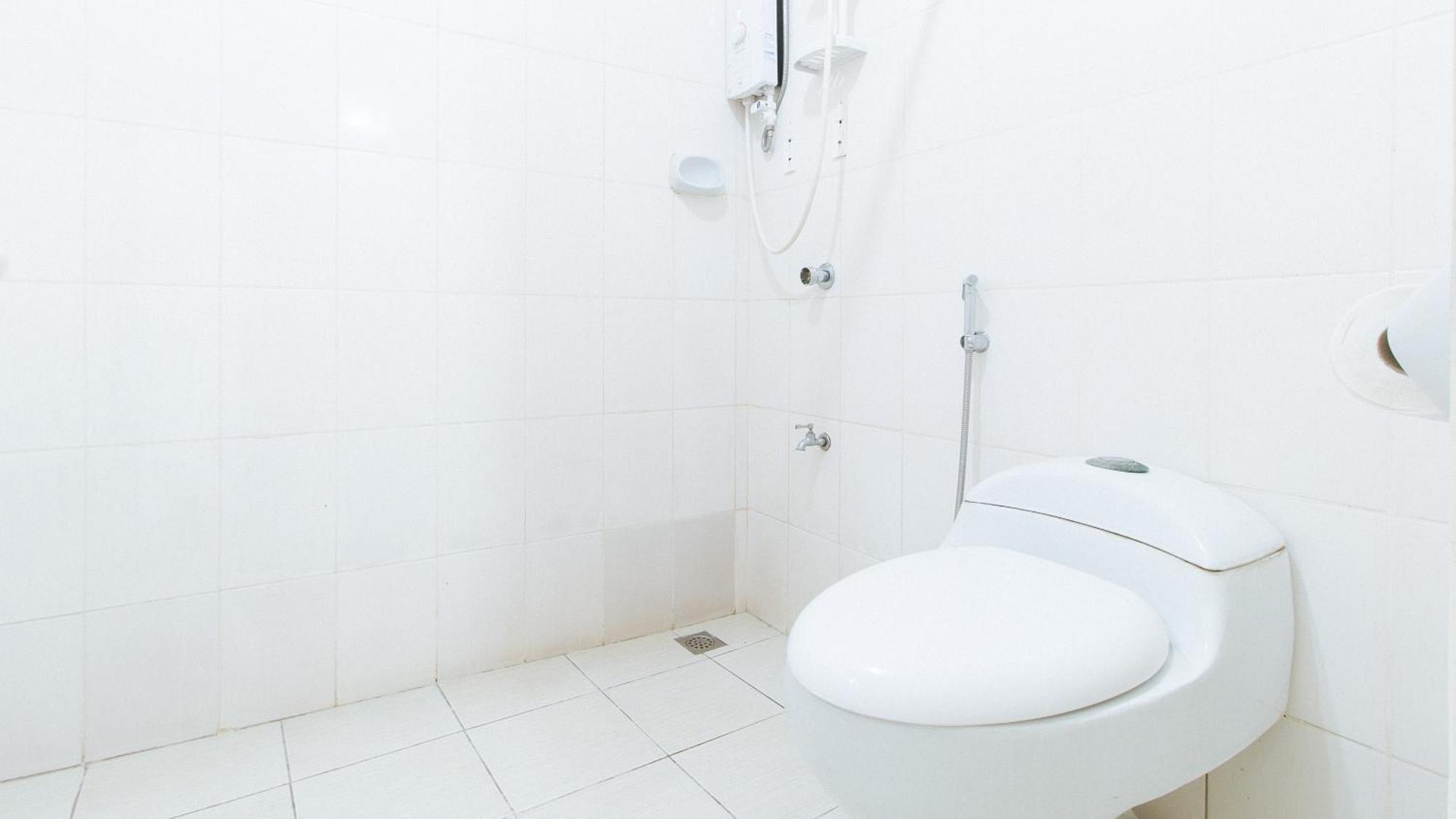 Reddoorz Near Bambang Station Hotel Manila Ngoại thất bức ảnh
