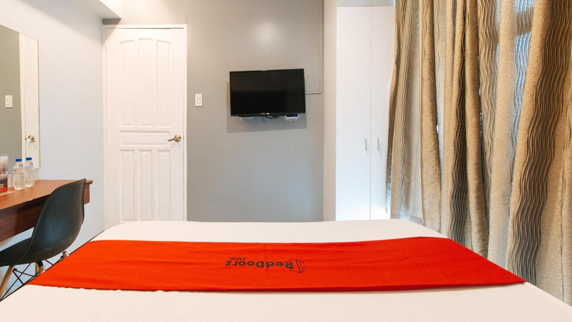 Reddoorz Near Bambang Station Hotel Manila Ngoại thất bức ảnh