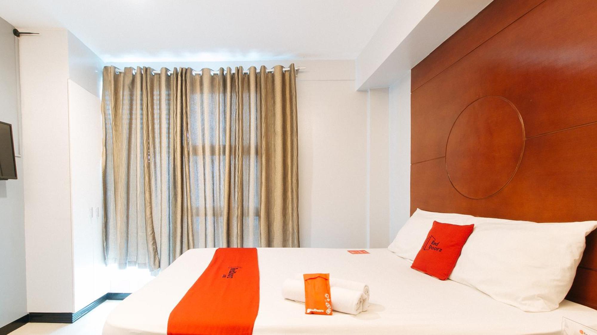 Reddoorz Near Bambang Station Hotel Manila Ngoại thất bức ảnh