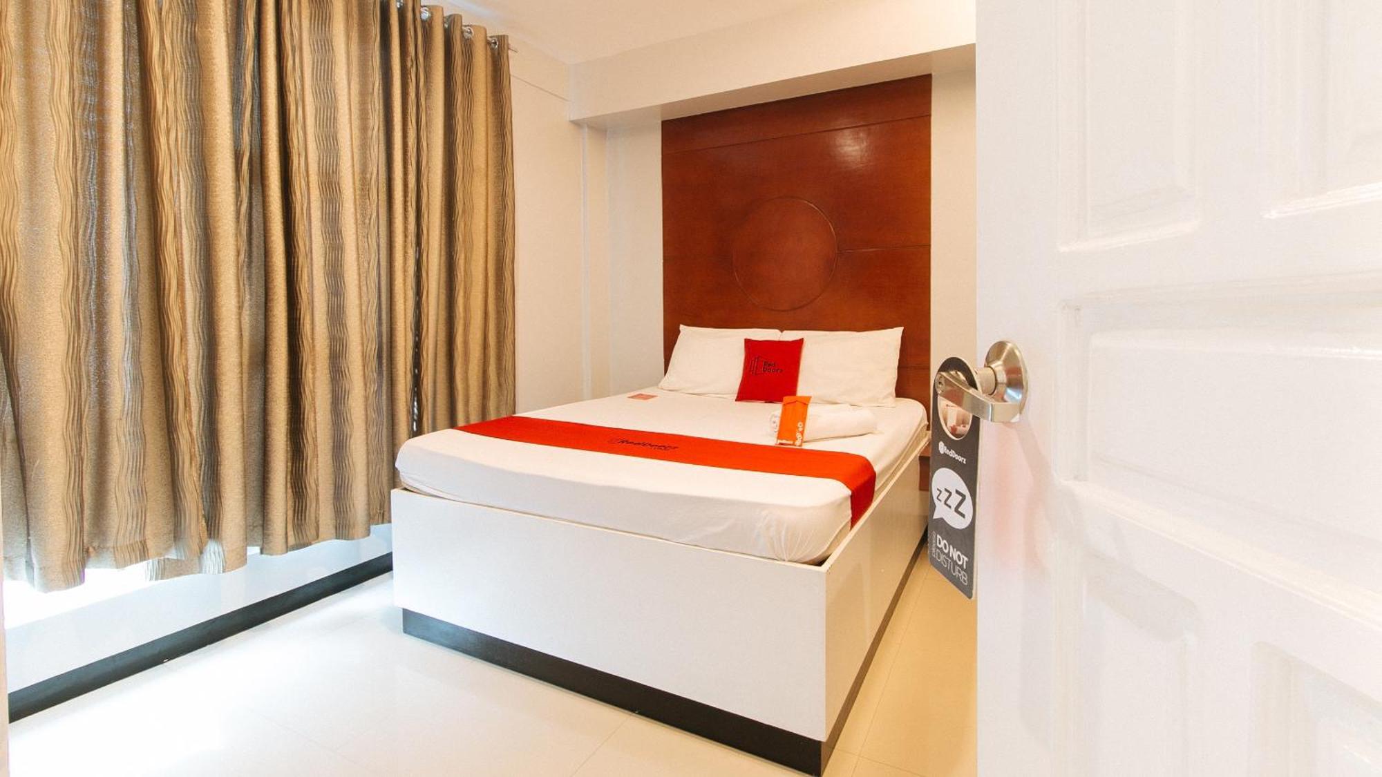 Reddoorz Near Bambang Station Hotel Manila Ngoại thất bức ảnh
