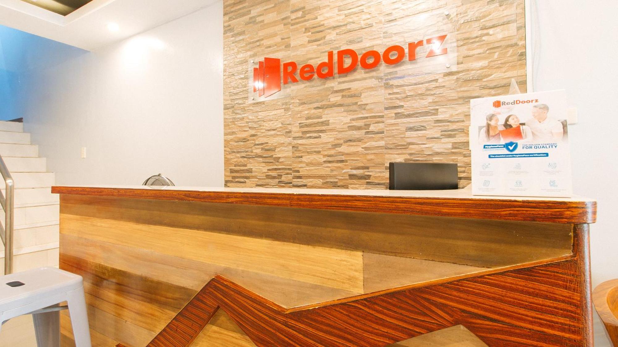 Reddoorz Near Bambang Station Hotel Manila Ngoại thất bức ảnh