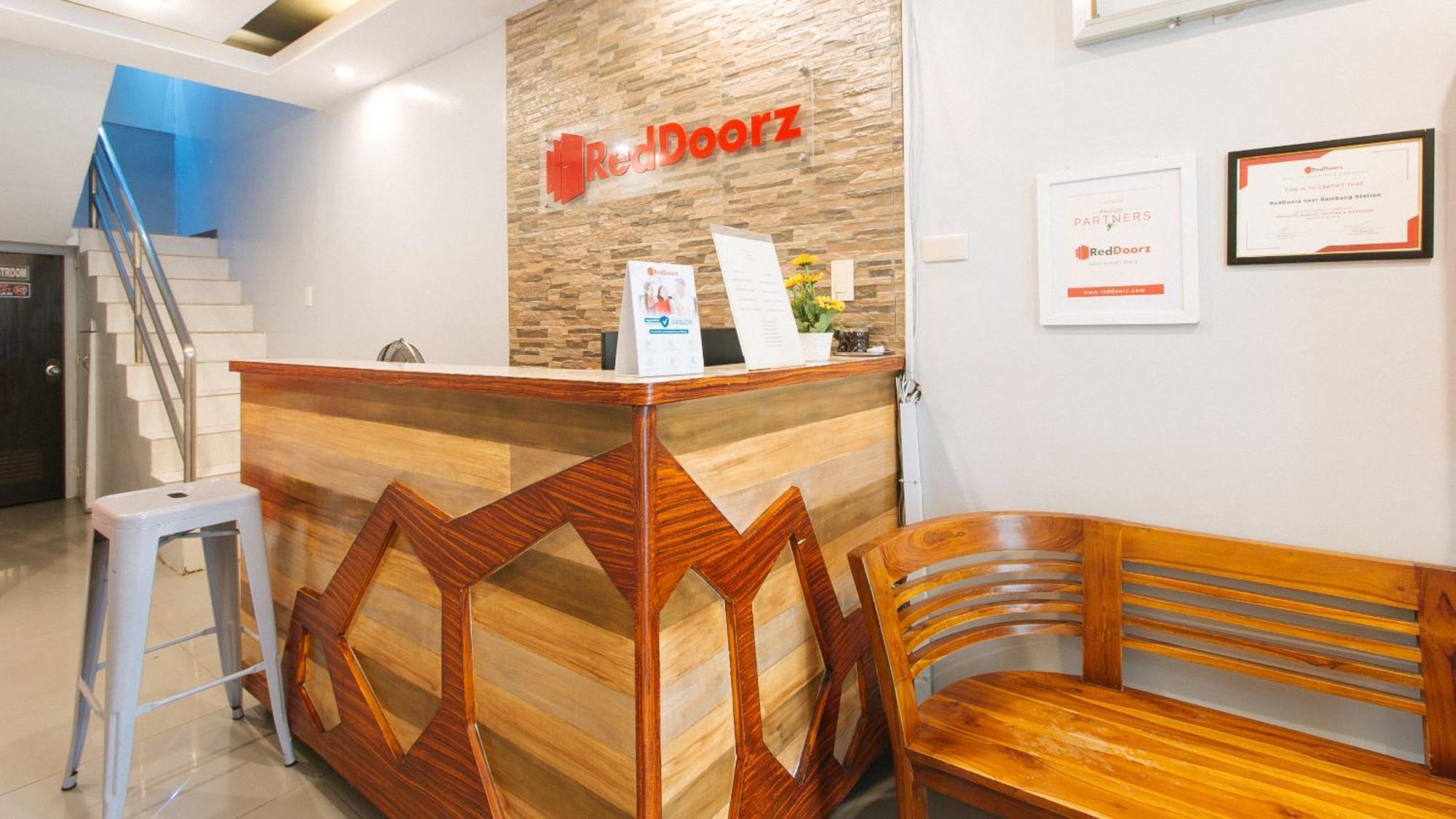 Reddoorz Near Bambang Station Hotel Manila Ngoại thất bức ảnh