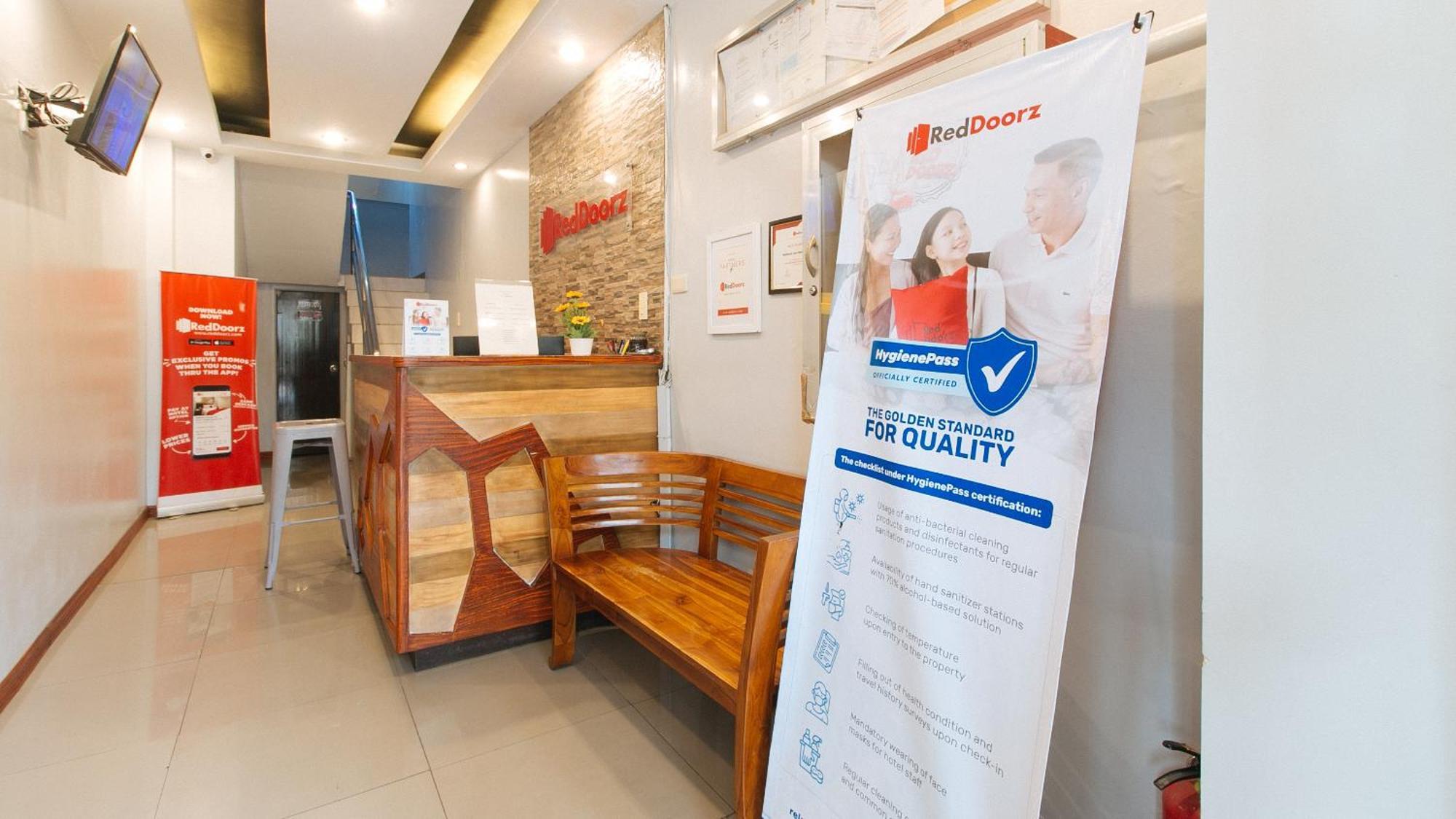 Reddoorz Near Bambang Station Hotel Manila Ngoại thất bức ảnh