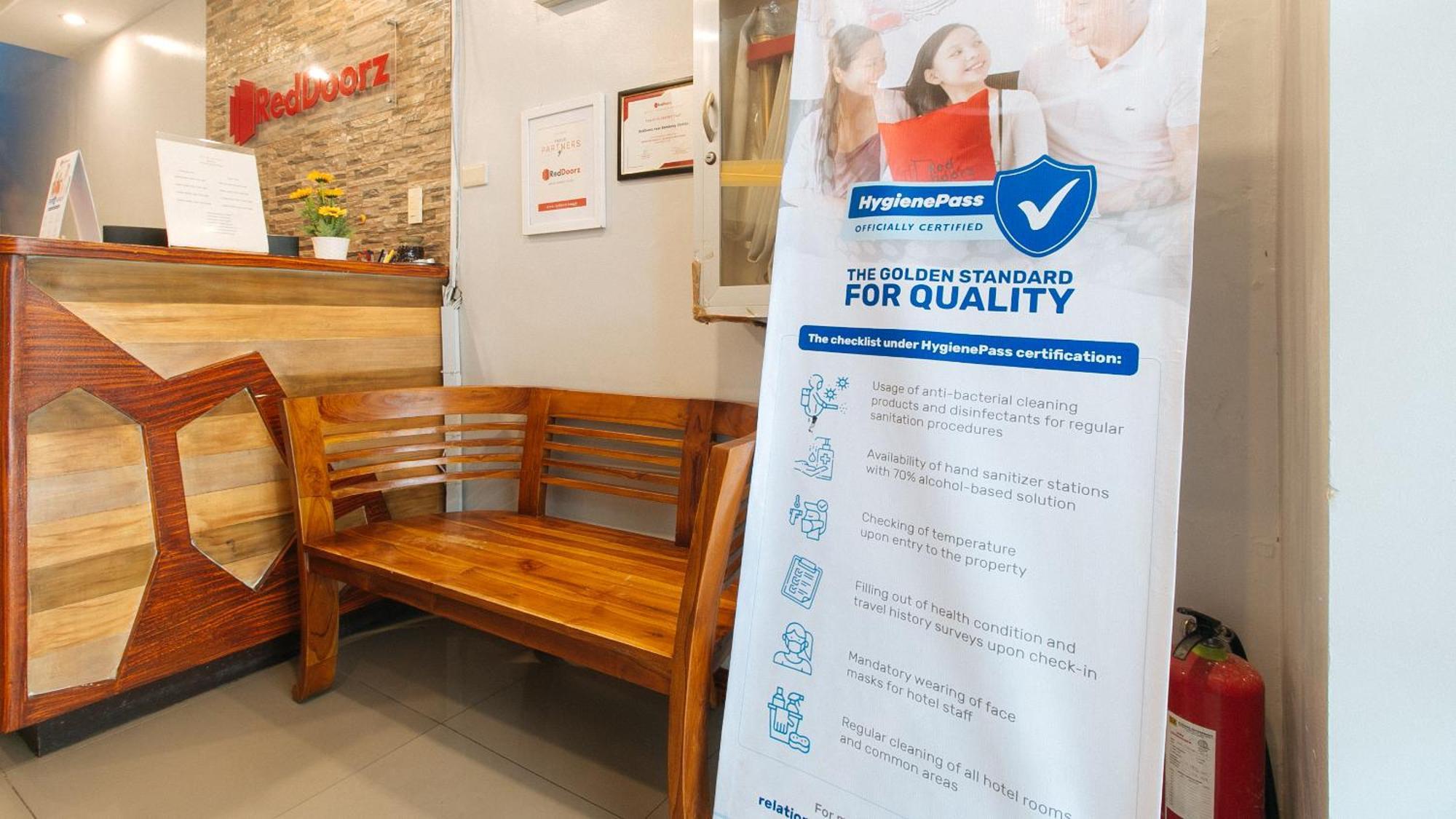 Reddoorz Near Bambang Station Hotel Manila Ngoại thất bức ảnh