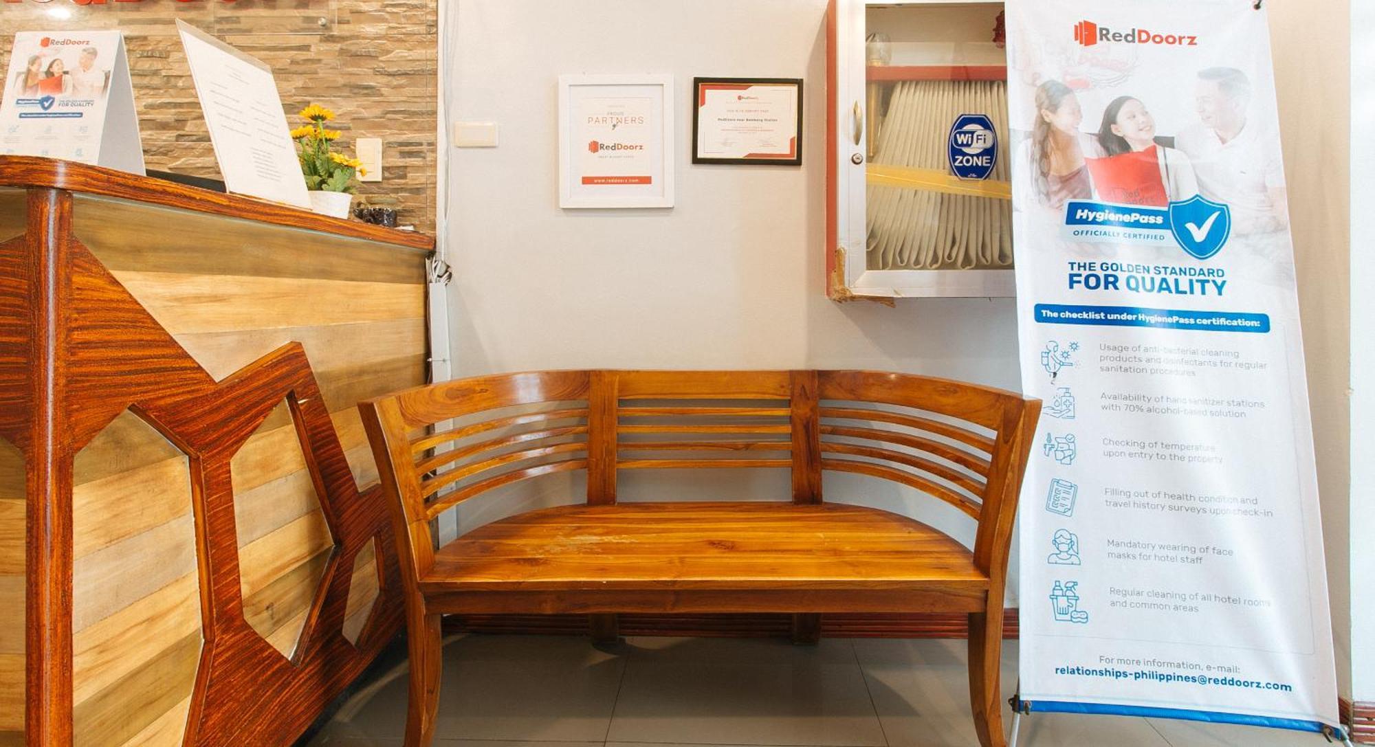 Reddoorz Near Bambang Station Hotel Manila Ngoại thất bức ảnh